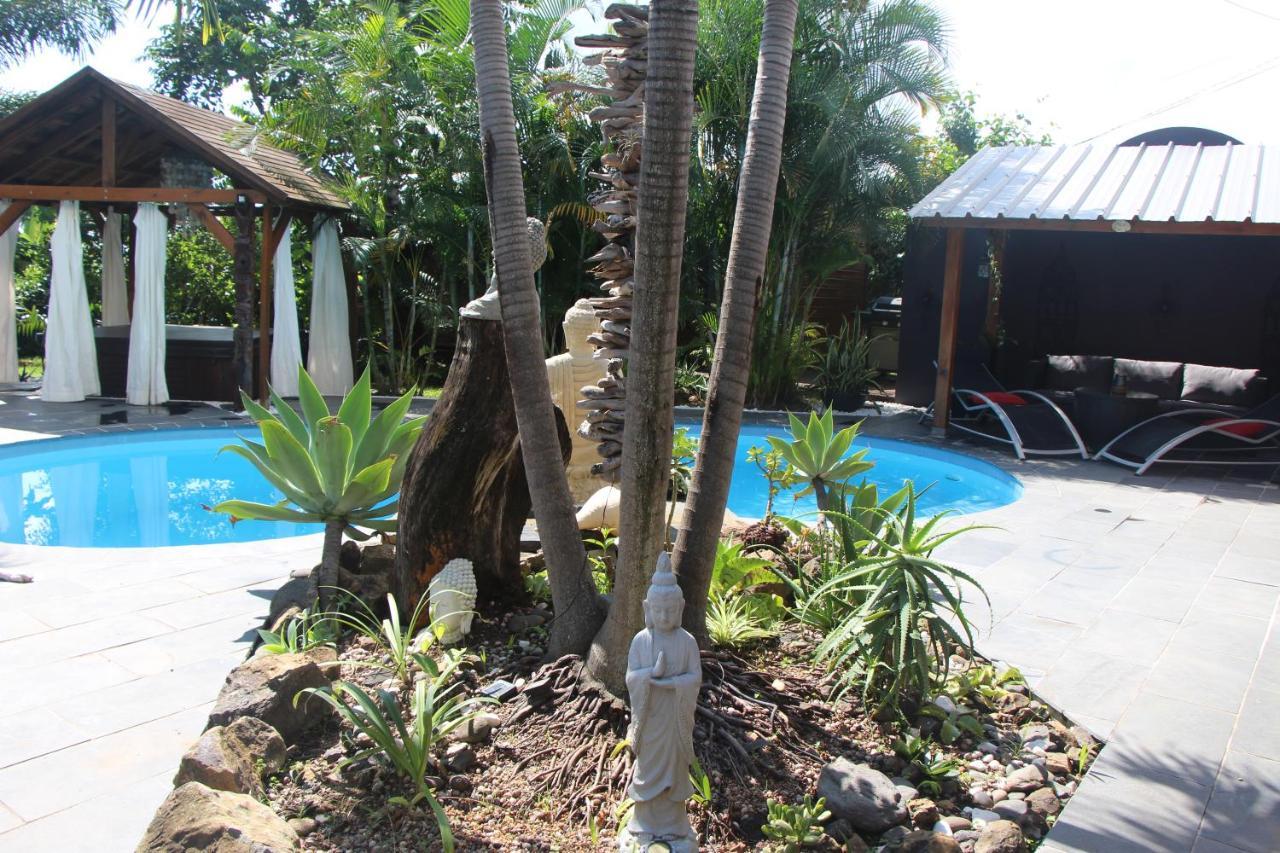 Lodge Le Palissandre à LA LIANE DE JADE 974- jacuzzi privatif - piscine Le Bois de Nefles  Exterior foto
