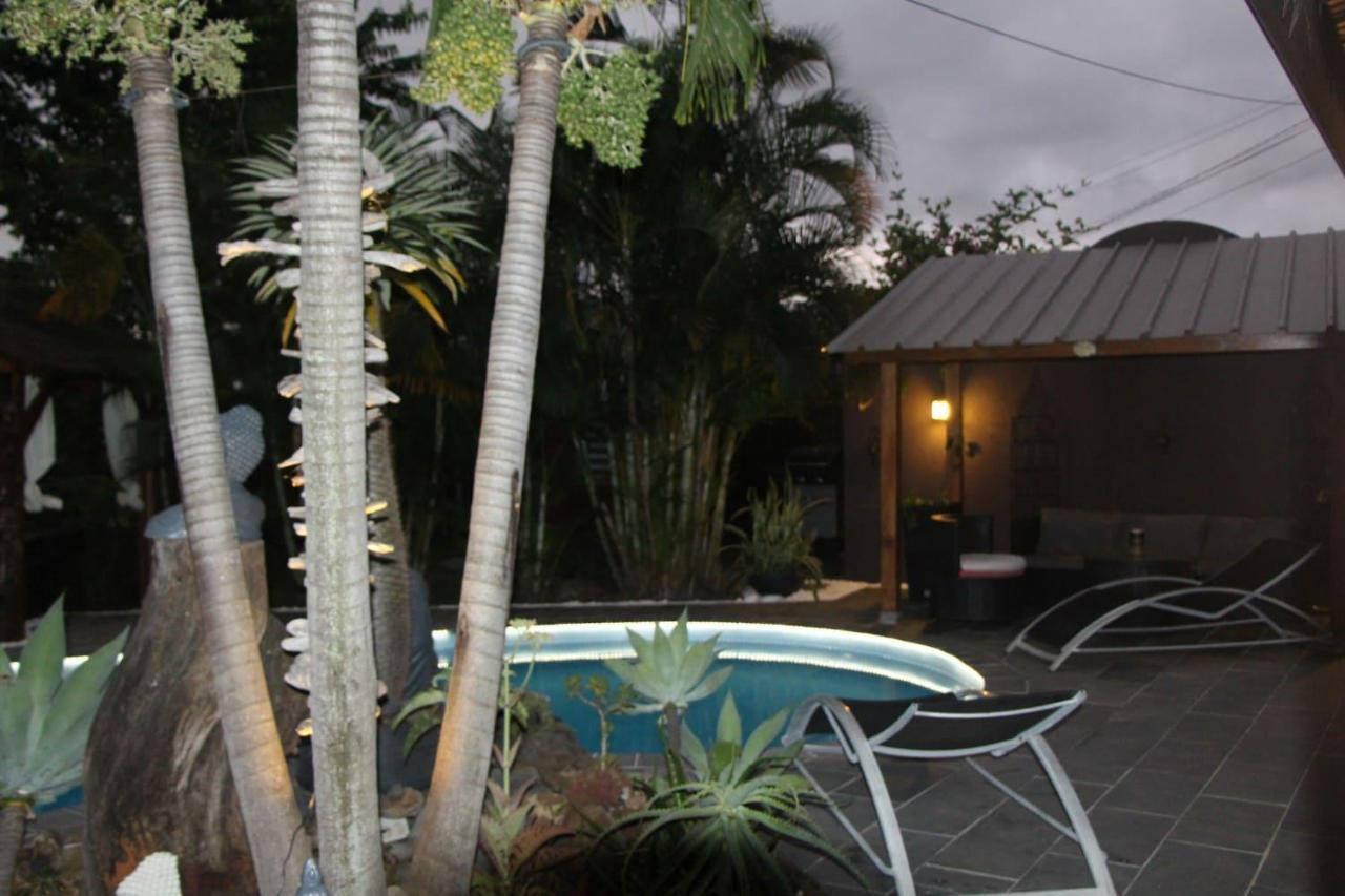 Lodge Le Palissandre à LA LIANE DE JADE 974- jacuzzi privatif - piscine Le Bois de Nefles  Exterior foto