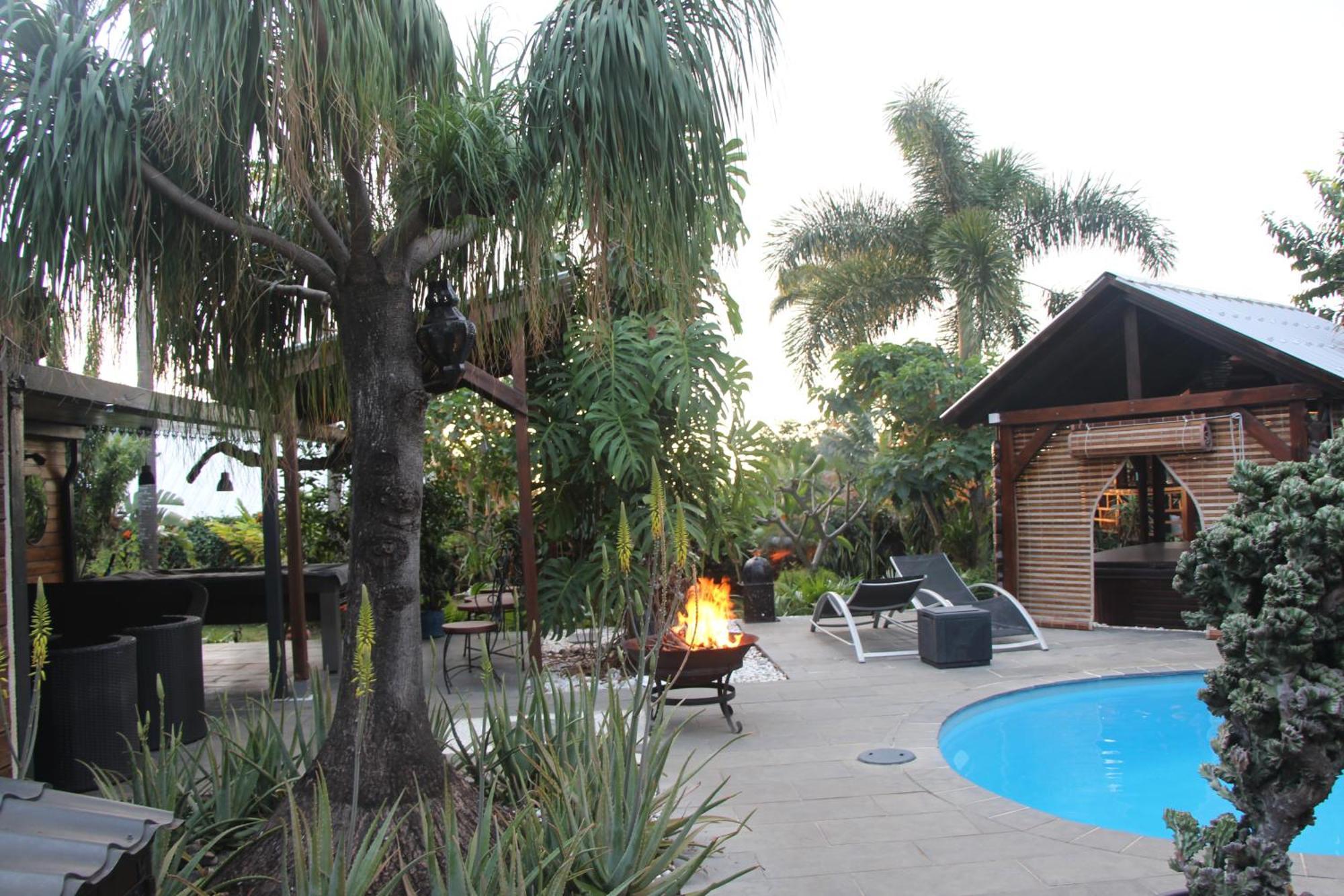 Lodge Le Palissandre à LA LIANE DE JADE 974- jacuzzi privatif - piscine Le Bois de Nefles  Exterior foto