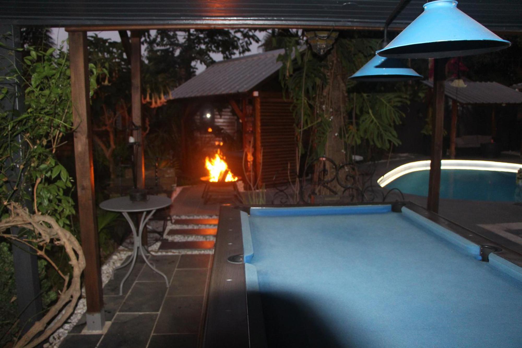 Lodge Le Palissandre à LA LIANE DE JADE 974- jacuzzi privatif - piscine Le Bois de Nefles  Exterior foto